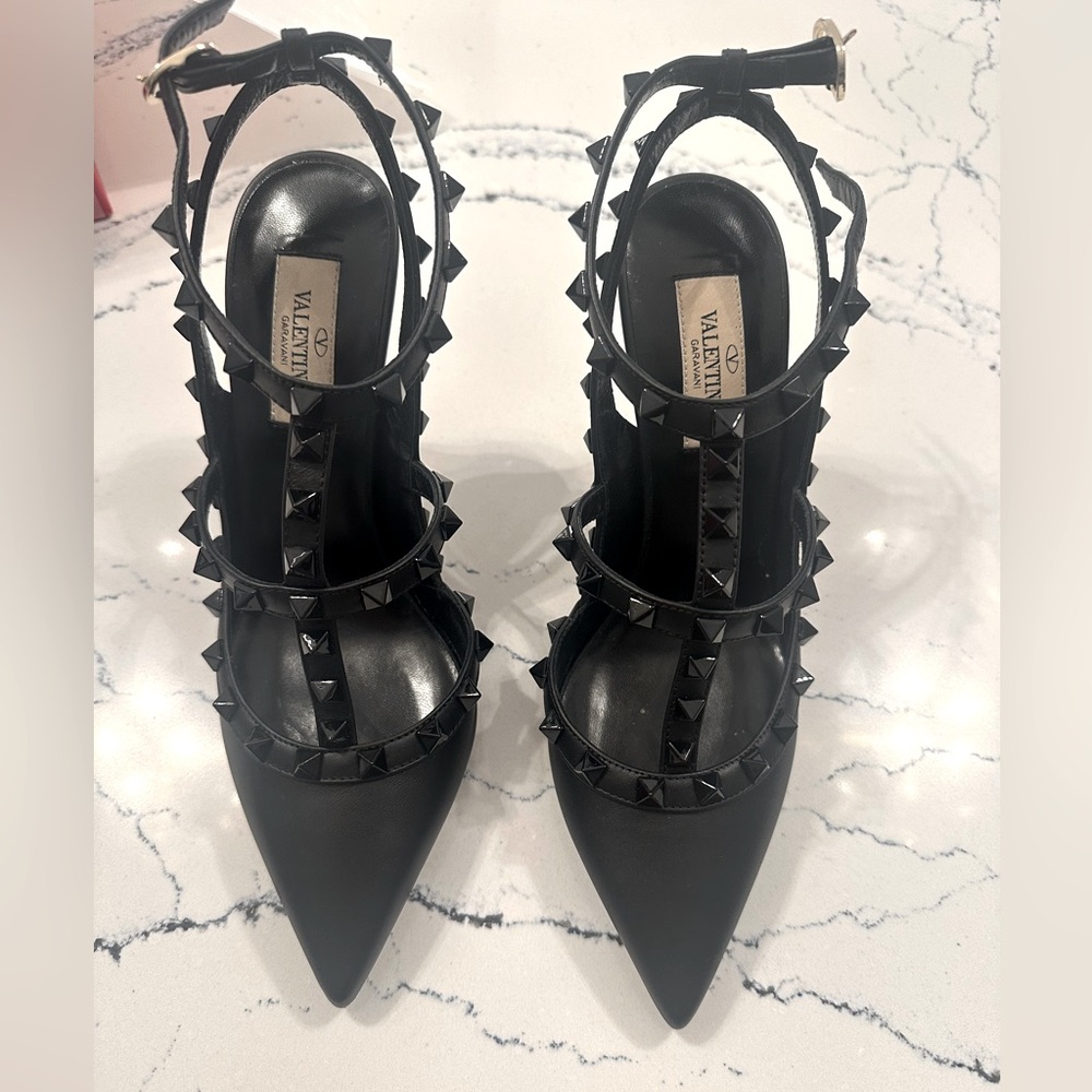 Authentic Valentino rockstud ankle strap pump with tonal studs.